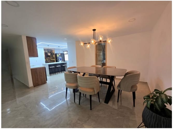 Apartamento en venta en El Poblado, Medellín · foto 3 de 22