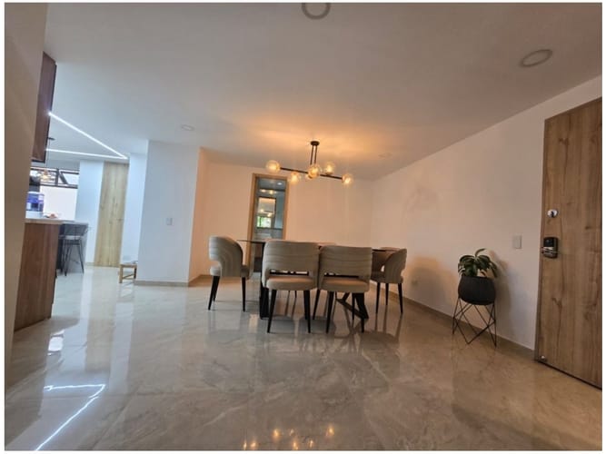 Apartamento en venta en El Poblado, Medellín · foto 4 de 22