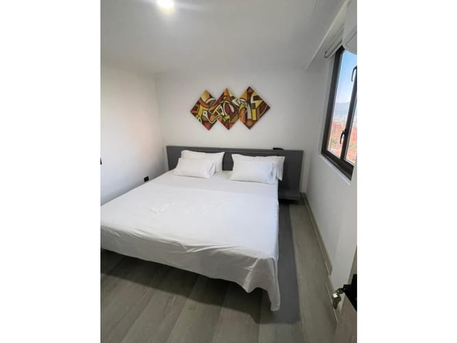 Apartamento de 3 alcobas en venta en El Poblado, Medellín, 75 m² · foto 5 de 5