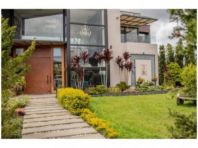 Casa de 4 alcobas en venta en Las Palmas, Envigado, 436 m² · foto 3 de 24