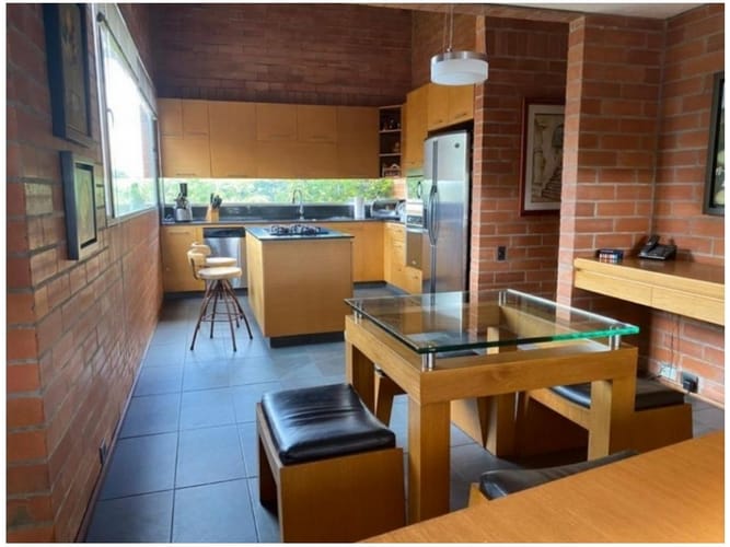 Casa de 3 alcobas en venta en Vía Las Palmas, Envigado, 420 m² · foto 4 de 15