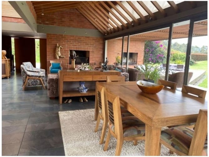 Casa de 3 alcobas en venta en Vía Las Palmas, Envigado, 420 m² · foto 8 de 15