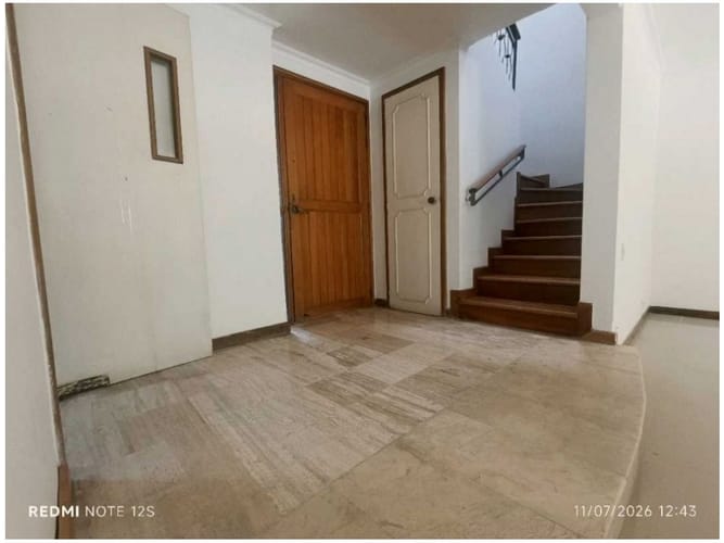 Casa de 2 alcobas en venta en Los Naranjos, Medellín, 162 m² · foto 3 de 24