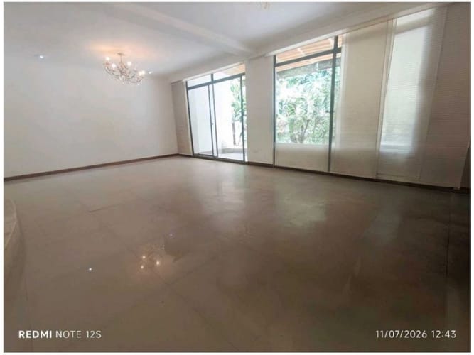 Casa de 2 alcobas en venta en Los Naranjos, Medellín, 162 m² · foto 7 de 24