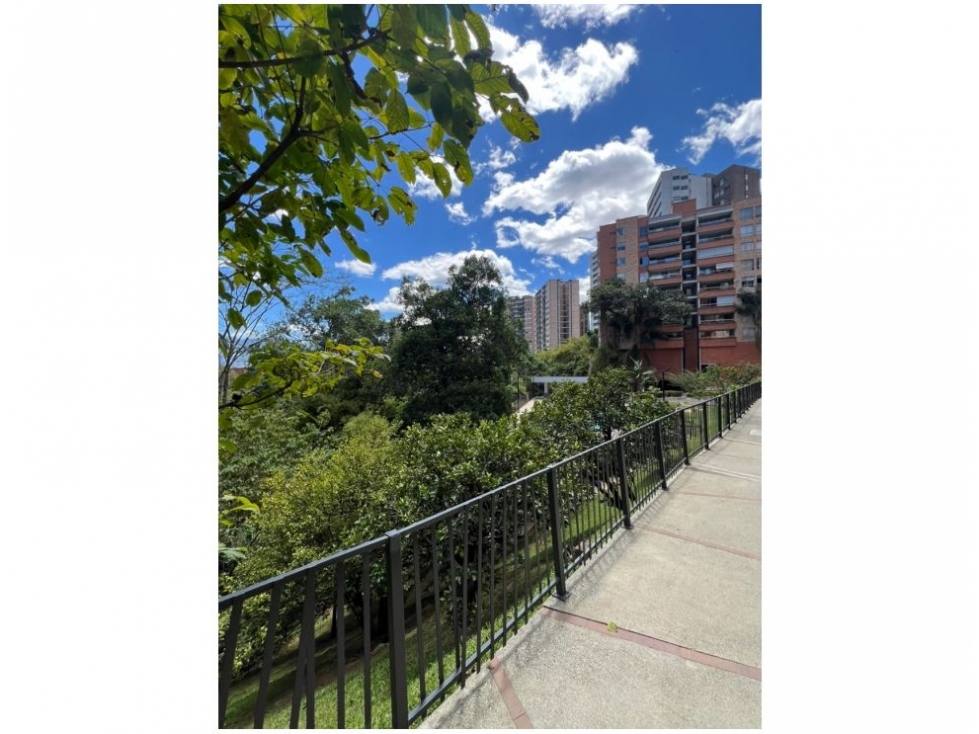 Apartamento en venta en Cumbres, Envigado · foto 22 de 24