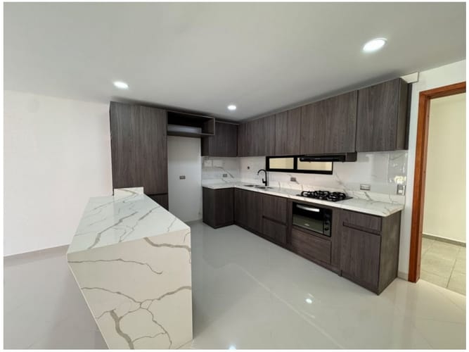 Casa de 4 alcobas en venta en El Retiro, 220 m² · foto 4 de 24