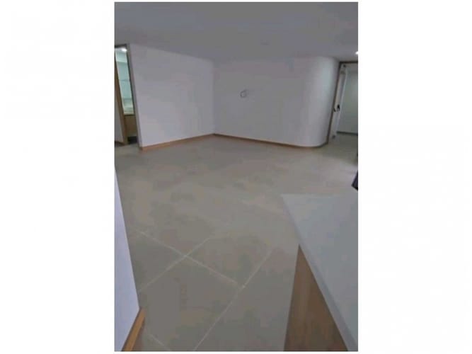 Apartamento de 3 alcobas en venta en El Poblado, Medellín, 111 m² · foto 4 de 12