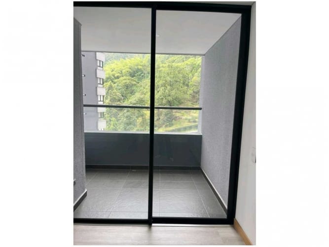 Apartamento de 3 alcobas en venta en El Poblado, Medellín, 111 m² · foto 7 de 12