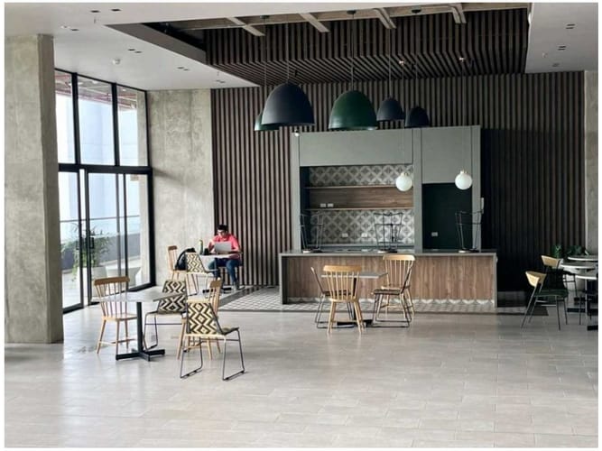 Apartamento de 3 alcobas en venta en El Poblado, Medellín, 111 m² · foto 9 de 12
