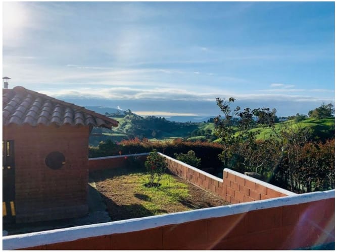 Finca en venta en Los Espejos, Medellín, 1500 m² · foto 3 de 24