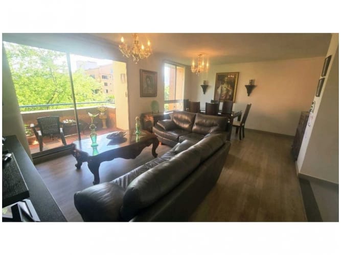 Apartamento en venta en El Poblado, Medellín · foto 6 de 16