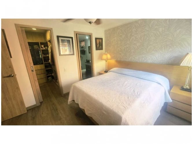 Apartamento en venta en El Poblado, Medellín · foto 11 de 16