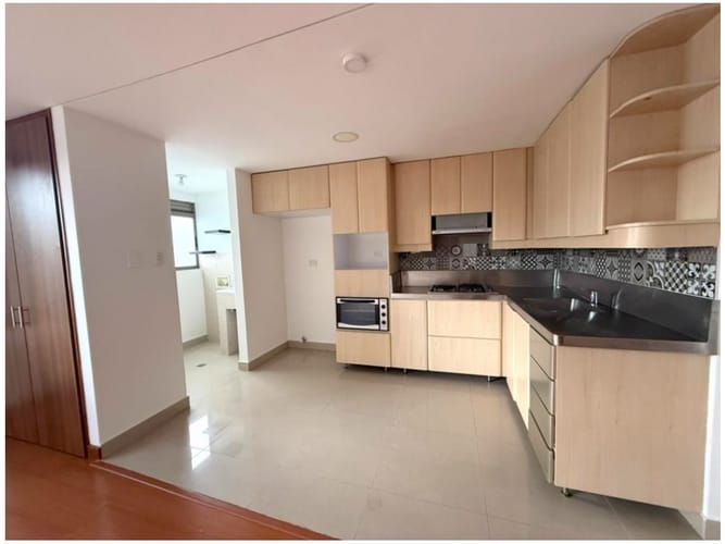 Apartamento de 1 alcoba en venta en El Poblado, Medellín, 63 m² · foto 5 de 17