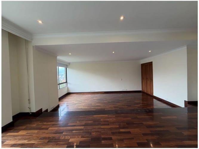 Apartamento de 3 alcobas en venta en El Tesoro, Medellín, 274 m² · foto 12 de 18