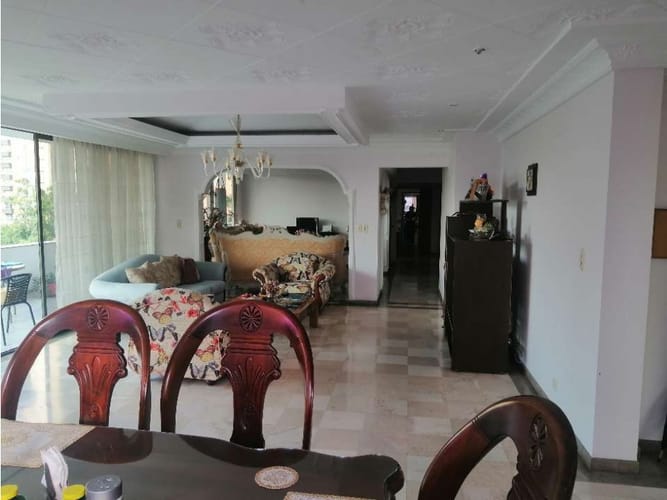 Apartamento de 4 alcobas en venta en El Poblado, Medellín, 250 m² · foto 5 de 5