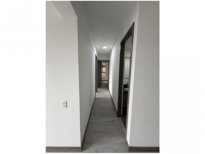 Apartamento en venta en El Poblado, Medellín · foto 4 de 10