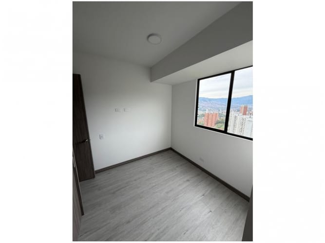Apartamento en venta en El Poblado, Medellín · foto 5 de 10