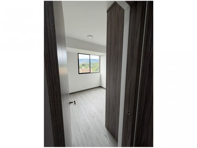 Apartamento en venta en El Poblado, Medellín · foto 6 de 10
