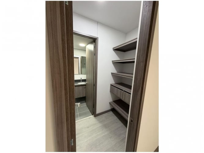 Apartamento en venta en El Poblado, Medellín · foto 10 de 10