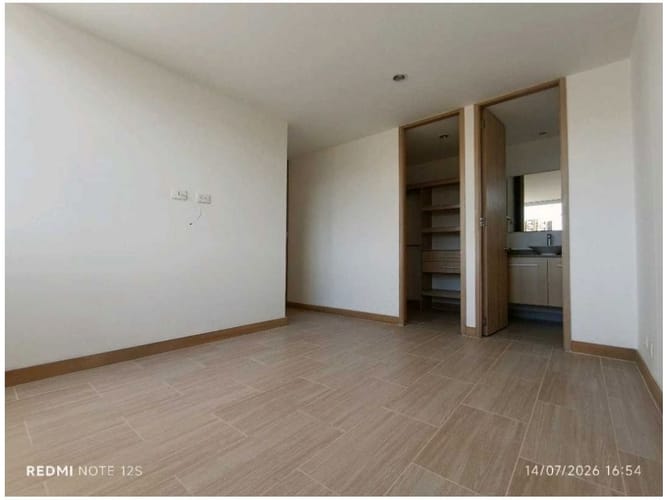 Apartamento de 3 alcobas en venta en El Poblado, Medellín, 94 m² · foto 17 de 24
