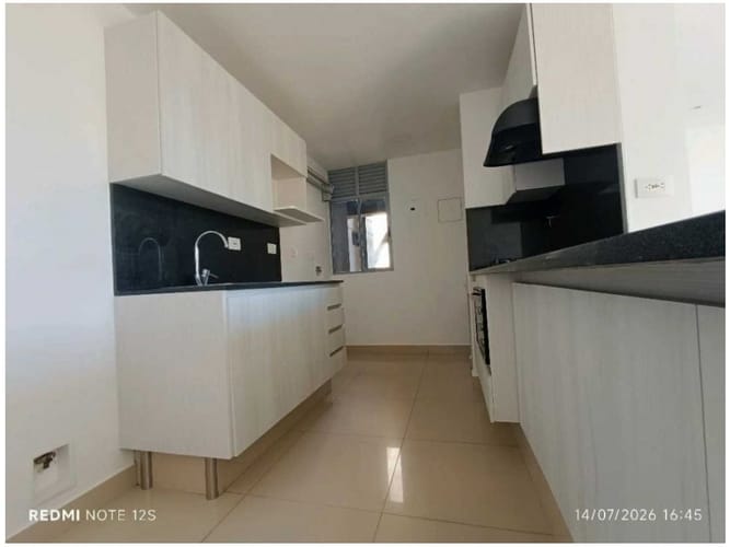 Apartamento de 3 alcobas en venta en El Poblado, Medellín, 94 m² · foto 21 de 24