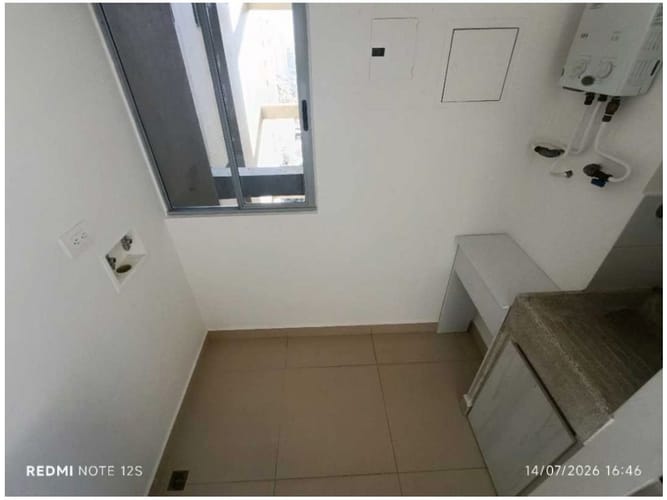 Apartamento de 3 alcobas en venta en El Poblado, Medellín, 94 m² · foto 23 de 24