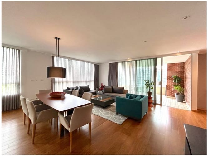 Apartamento de 2 alcobas en venta en Los Naranjos, Medellín, 167 m² · foto 6 de 24