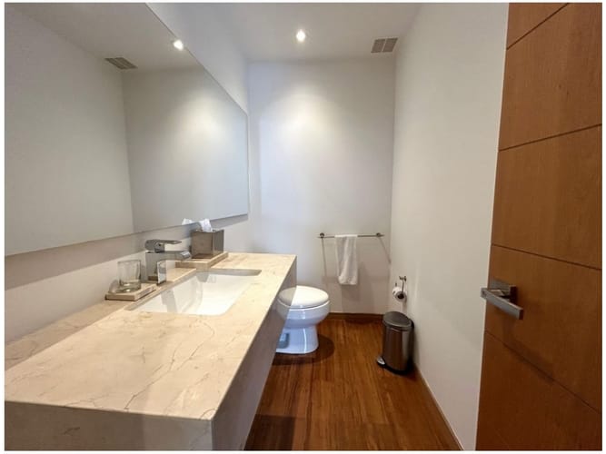 Apartamento de 2 alcobas en venta en Los Naranjos, Medellín, 167 m² · foto 10 de 24