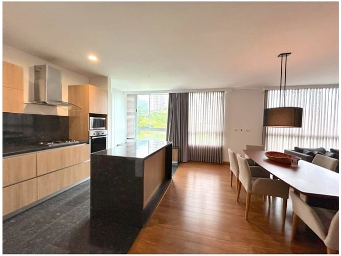 Apartamento de 2 alcobas en venta en Los Naranjos, Medellín, 167 m² · foto 11 de 24