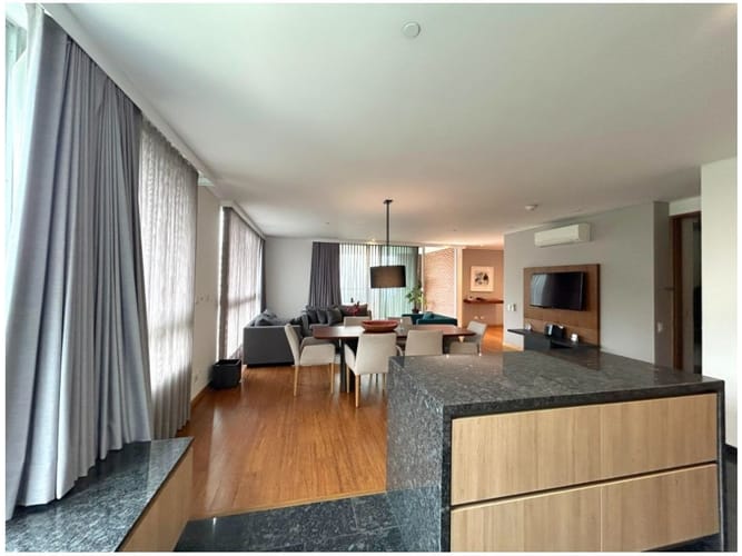 Apartamento de 2 alcobas en venta en Los Naranjos, Medellín, 167 m² · foto 13 de 24