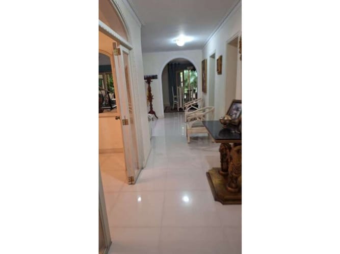 Casa en venta en Conquistadores, Medellín, 312 m² · foto 5 de 5