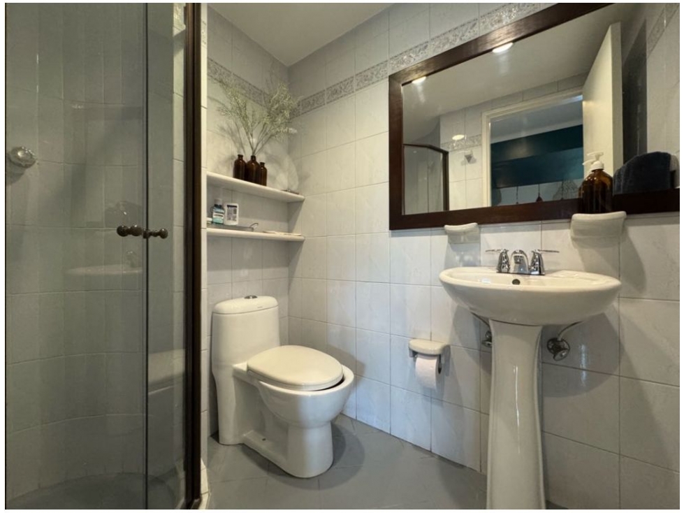 Apartamento en venta en El Poblado, Medellín · foto 18 de 24