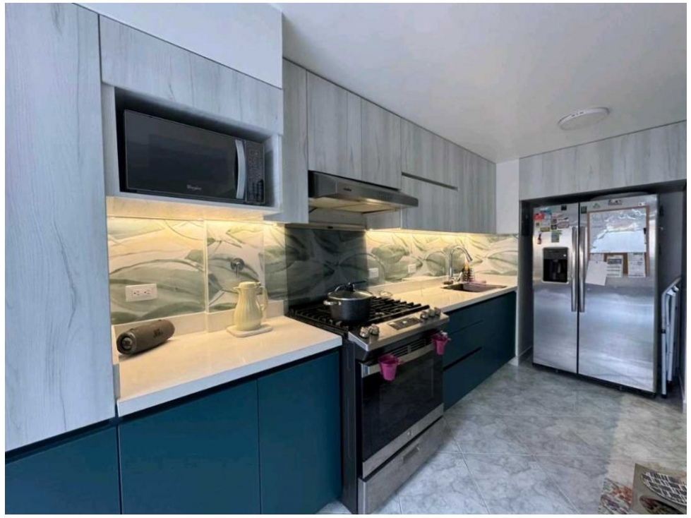 Apartamento en venta en Los Naranjos, Envigado · foto 8 de 9