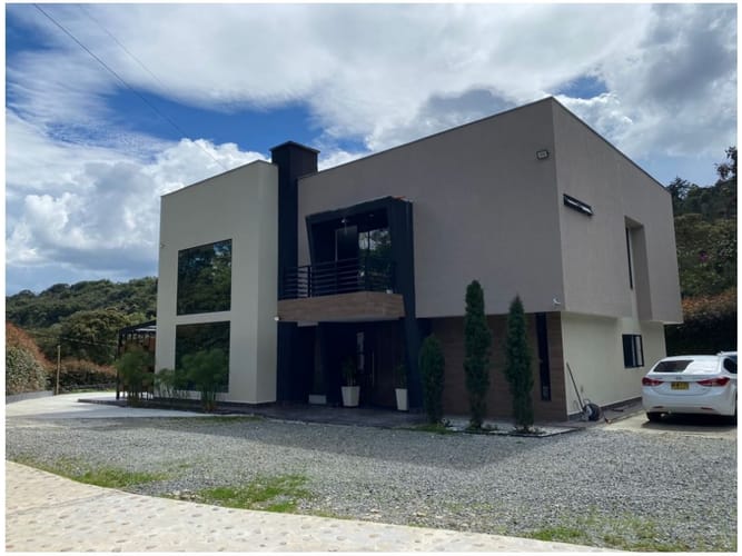 Casa de 4 alcobas en venta en Perico, Envigado, 400 m² · foto 21 de 24