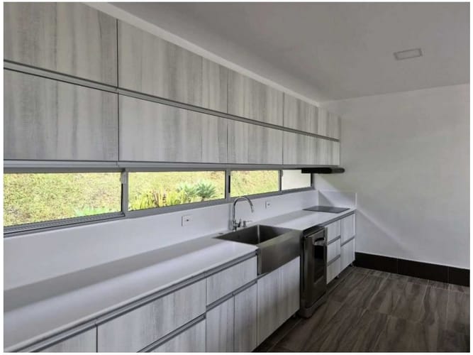 Casa de 3 alcobas en venta en Pantanillo, El Retiro, 278 m² · foto 10 de 24