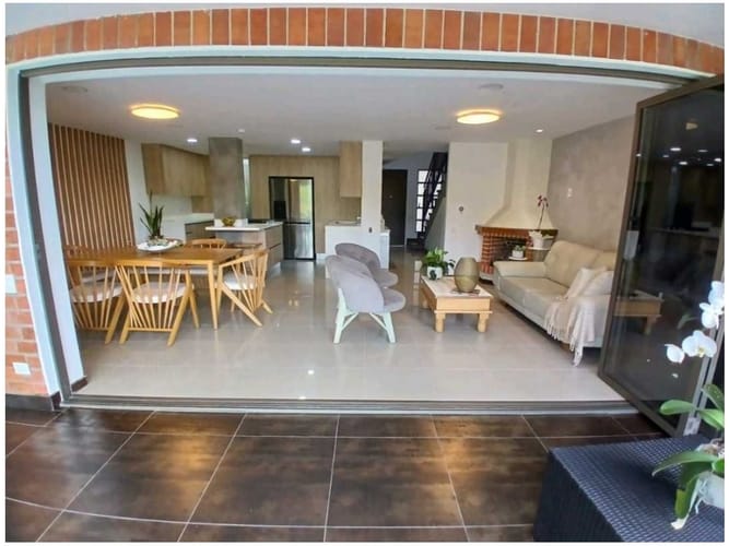 Casa de 3 alcobas en venta en La Sebastiana, Envigado, 355 m² · foto 5 de 20