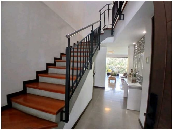Casa de 3 alcobas en venta en La Sebastiana, Envigado, 355 m² · foto 8 de 20