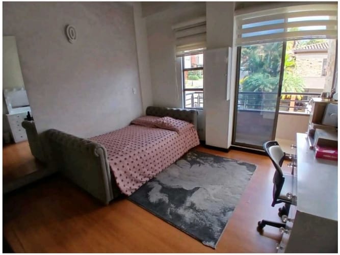 Casa de 3 alcobas en venta en La Sebastiana, Envigado, 355 m² · foto 11 de 20