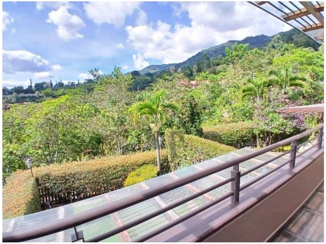 Casa de 3 alcobas en venta en La Sebastiana, Envigado, 355 m² · foto 13 de 20