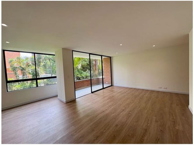 Apartamento de 3 alcobas en venta en El Poblado, Medellín, 171 m² · foto 3 de 14