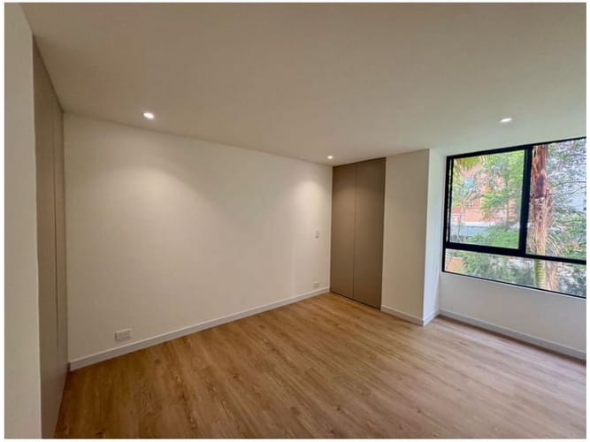 Apartamento de 3 alcobas en venta en El Poblado, Medellín, 171 m² · foto 10 de 14