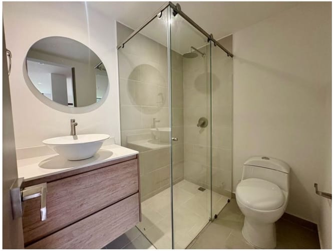Apartamento de 3 alcobas en venta en El Poblado, Medellín, 171 m² · foto 11 de 14
