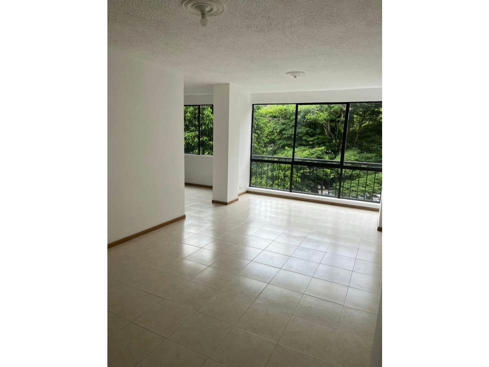 Apartamento en venta en Loma Del Escobero, Envigado · foto 3 de 7