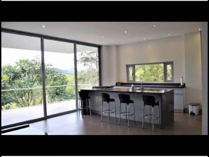 Casa de 4 alcobas en venta en Pantanillo, Envigado, 560 m² · foto 2 de 18