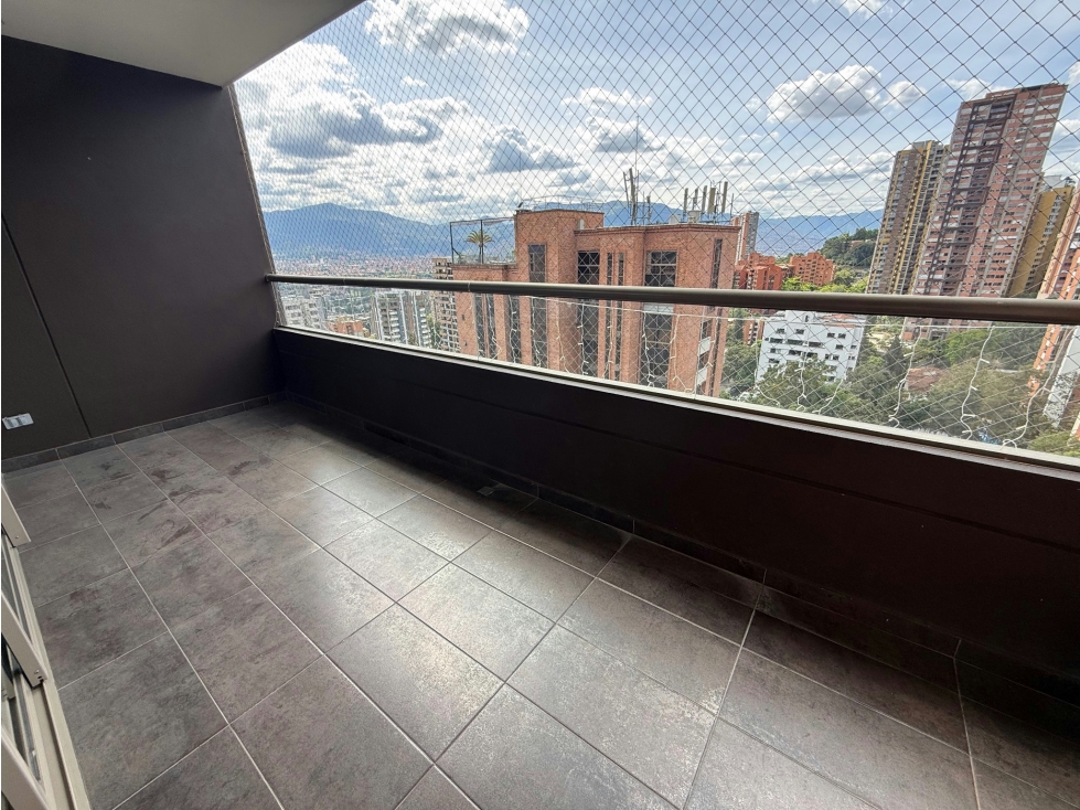 Apartamento en venta en El Poblado, Medellín · foto 5 de 15