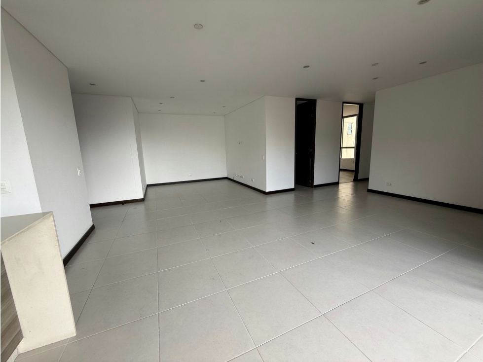 Apartamento en venta en El Poblado, Medellín · foto 6 de 15