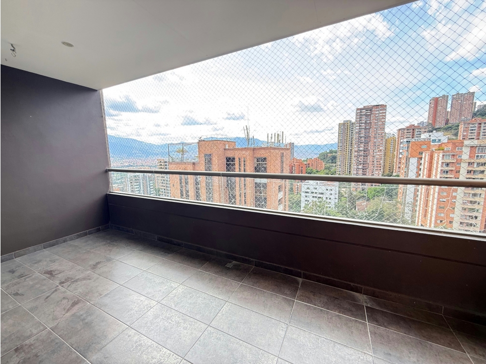 Apartamento en venta en El Poblado, Medellín · foto 7 de 15