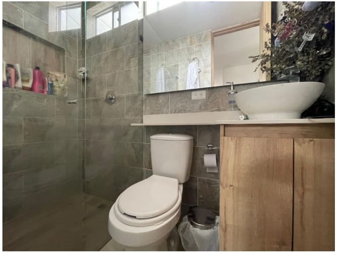 Apartamento de 2 alcobas en venta en La Castellana, Medellín, 100 m² · foto 7 de 12