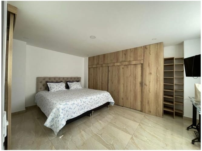Apartamento de 2 alcobas en venta en La Castellana, Medellín, 100 m² · foto 9 de 12