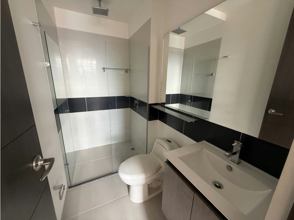 Apartamento en venta en El Poblado, Medellín · foto 13 de 15